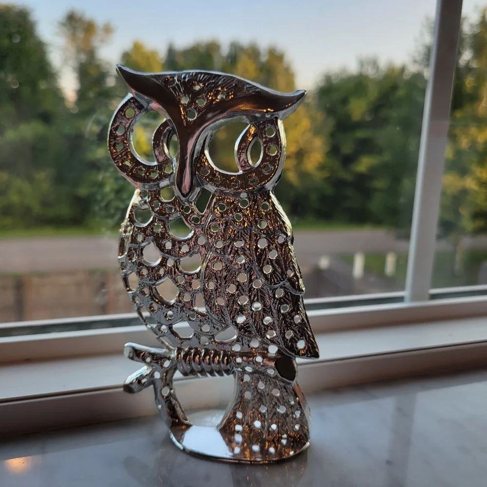 Torino Owl Pierced Earring Holder ~ Silver-tone ~ Vintage? ~ Retro ~ 1970s Vibe